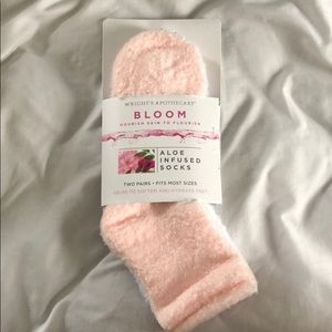 Aloe infused socks (2 pack)